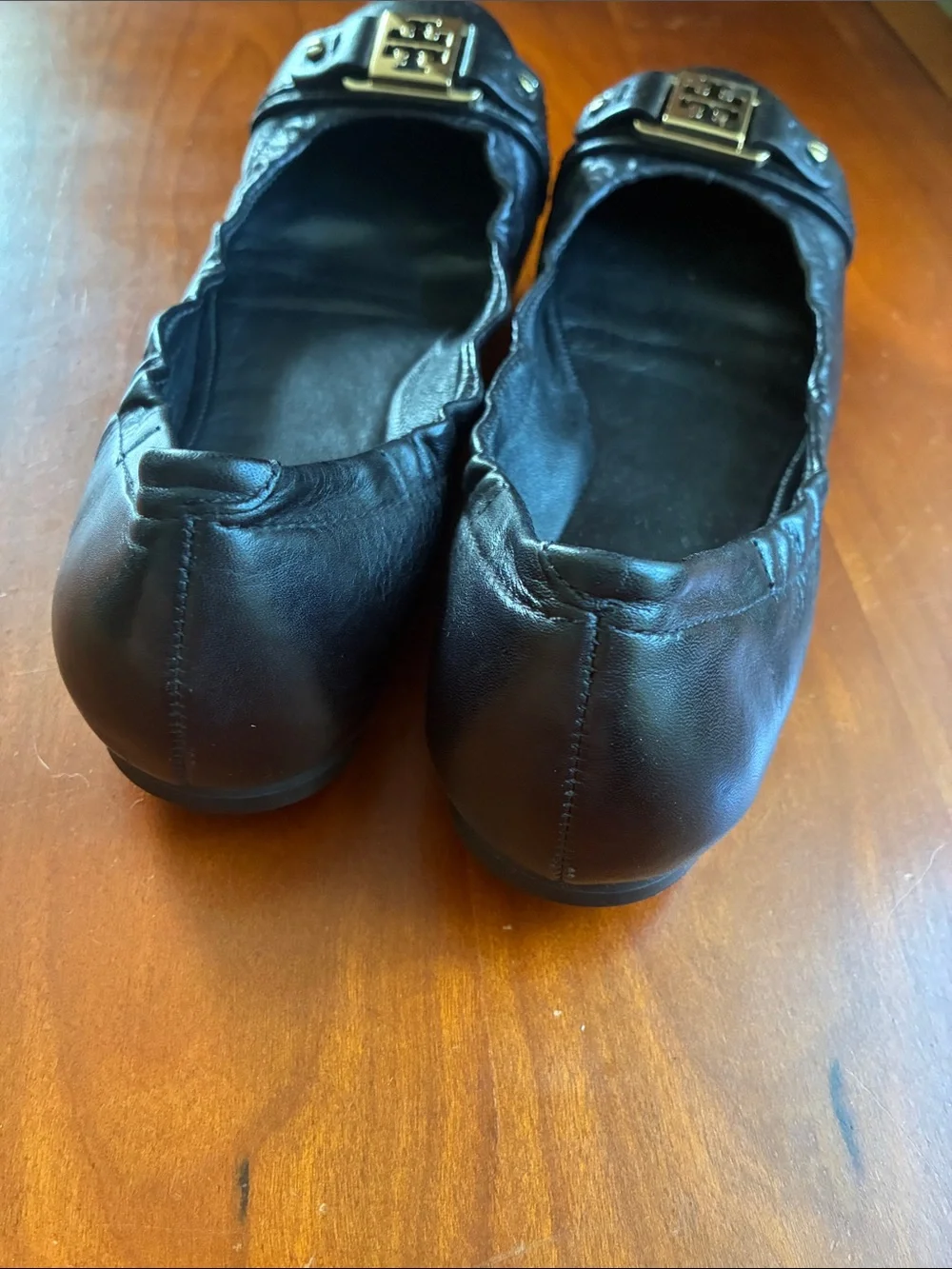 Tory Burch smoothed black